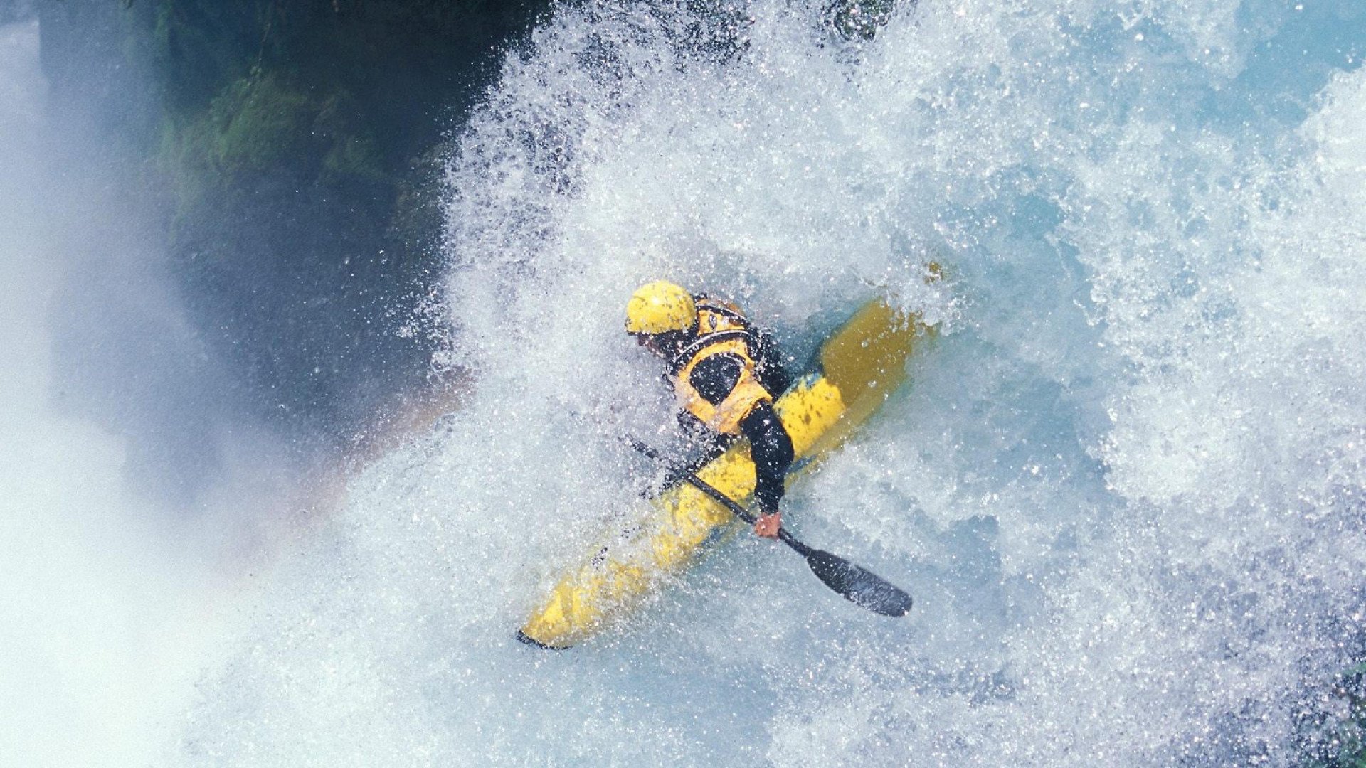 南非女泳将展现速度与技巧,南非游泳王妃